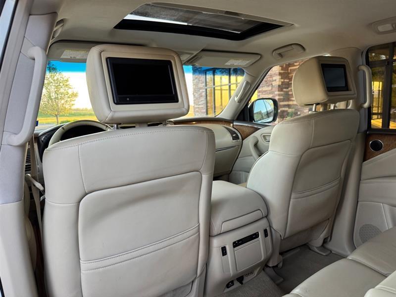 Infiniti QX56 4WD 2013