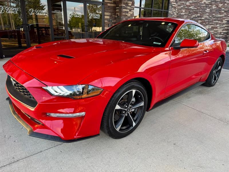 Ford Mustang EcoBoost Coupe 2022