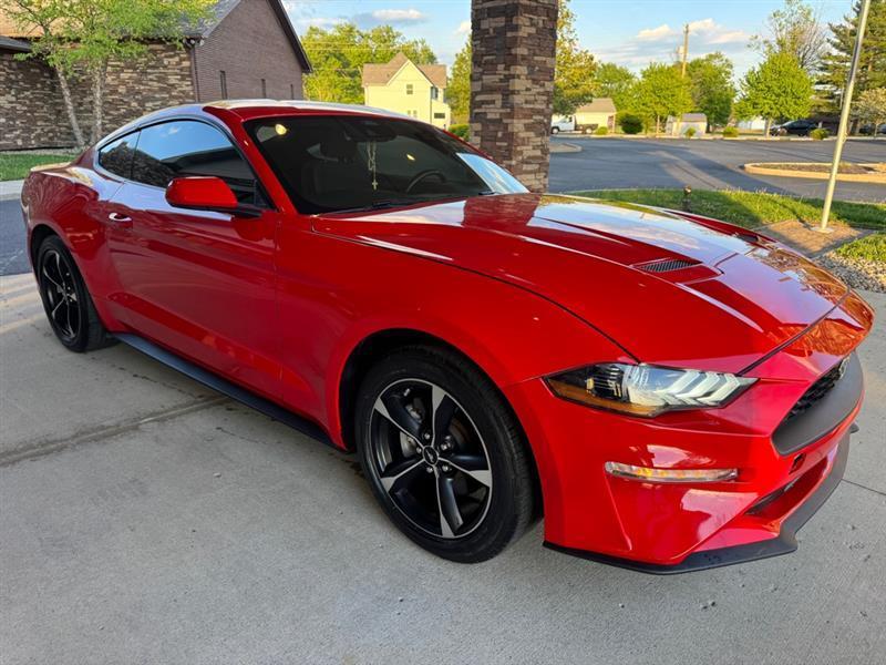 Ford Mustang EcoBoost Coupe 2022