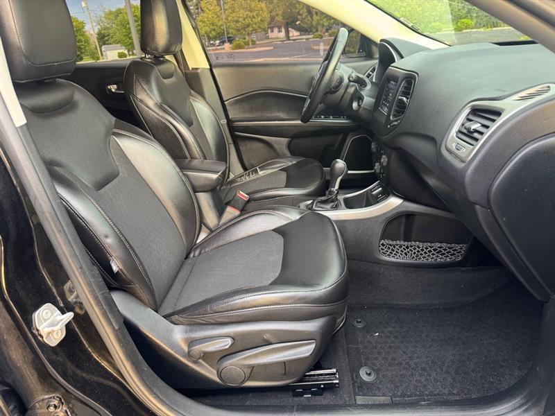 Jeep Compass Latitude FWD 2018