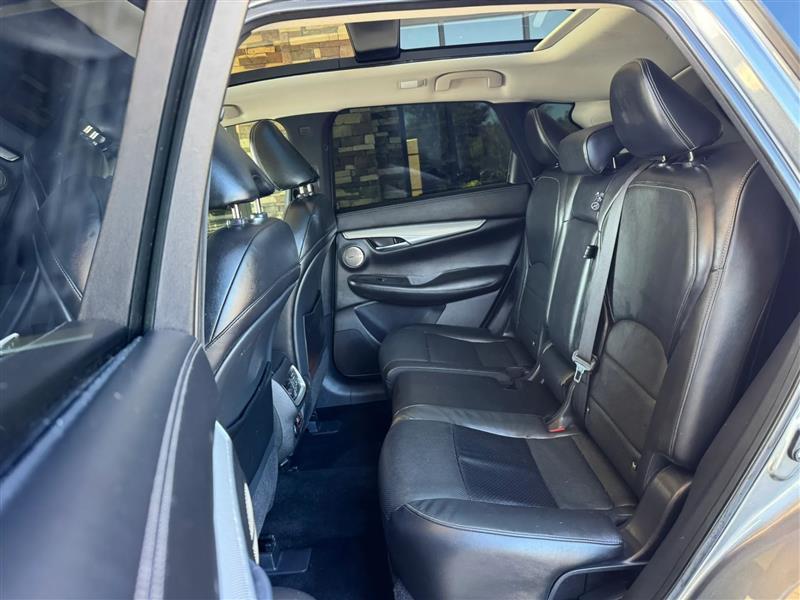 Infiniti QX50 ESSENTIAL AWD 2019