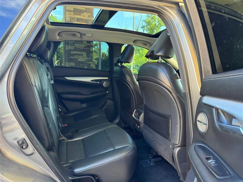 Infiniti QX50 ESSENTIAL AWD 2019