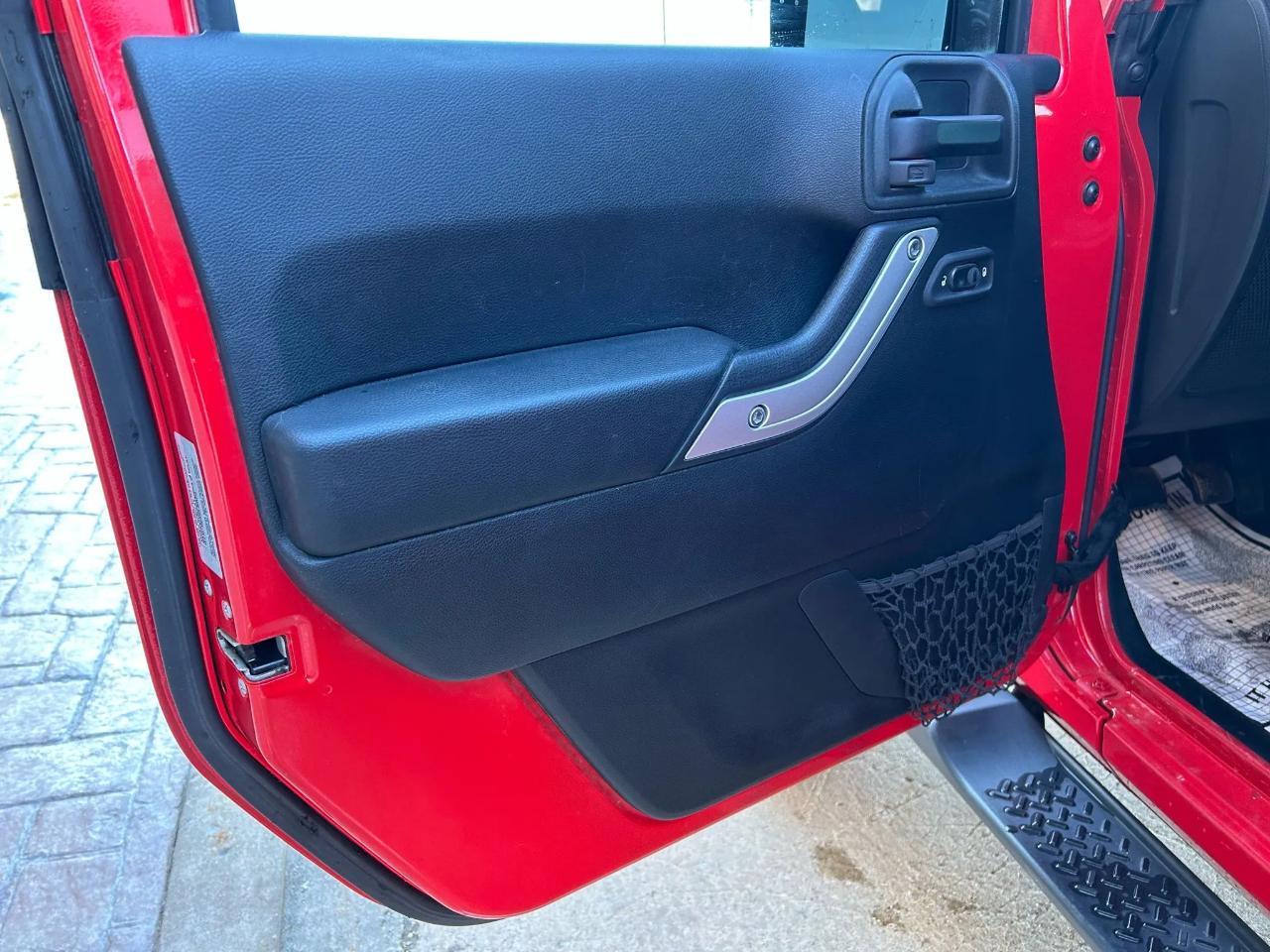 Jeep Wrangler Unlimited Sahara 4WD 2017