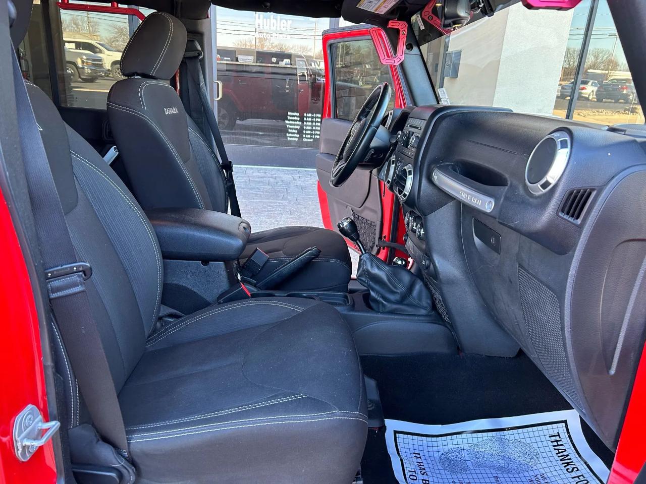 Jeep Wrangler Unlimited Sahara 4WD 2017