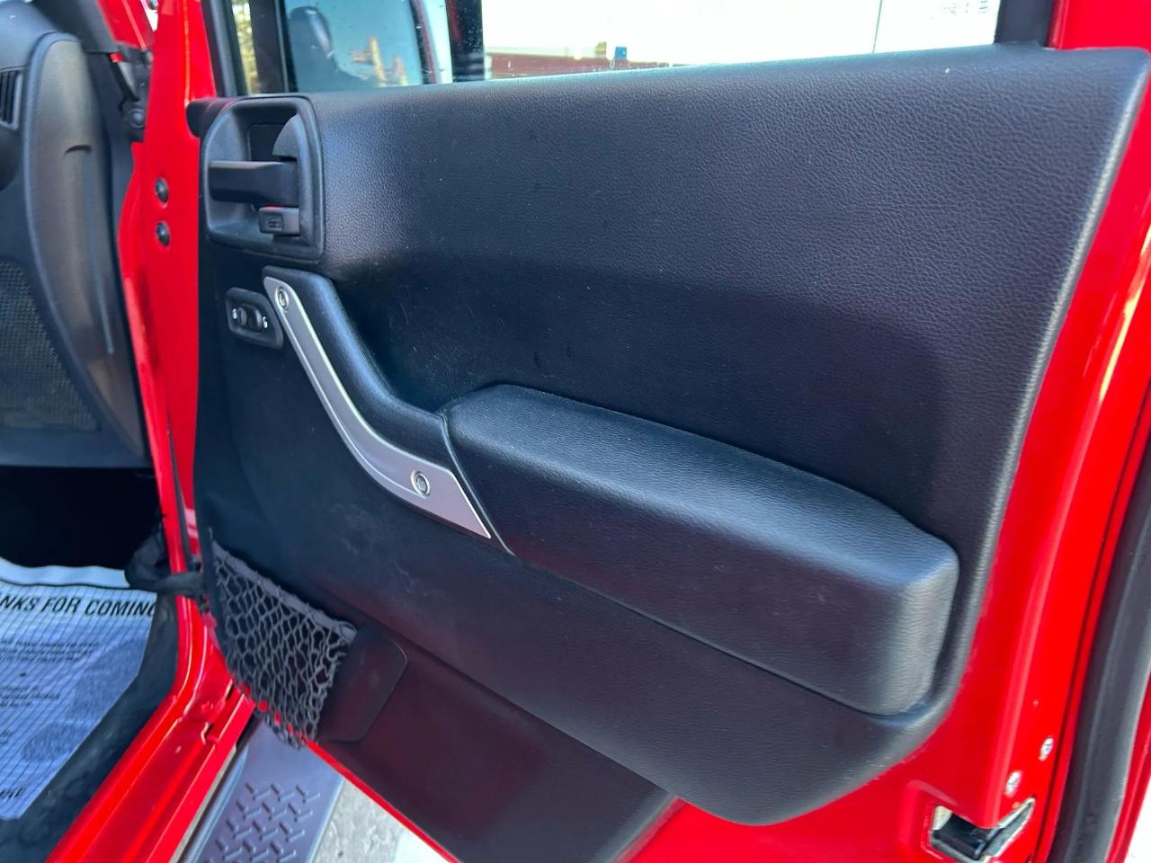 Jeep Wrangler Unlimited Sahara 4WD 2017