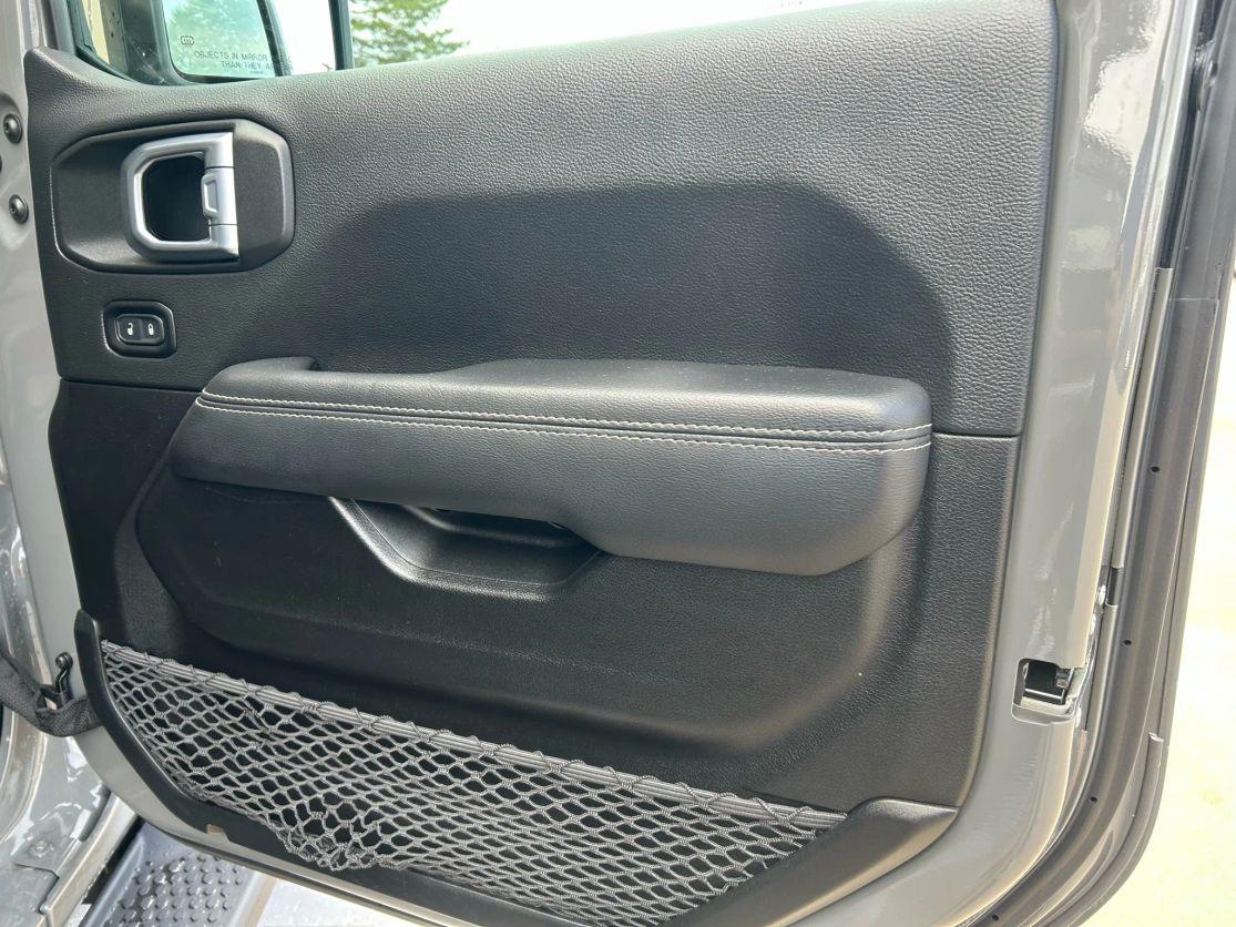 Jeep Wrangler Unlimited Sahara 2021