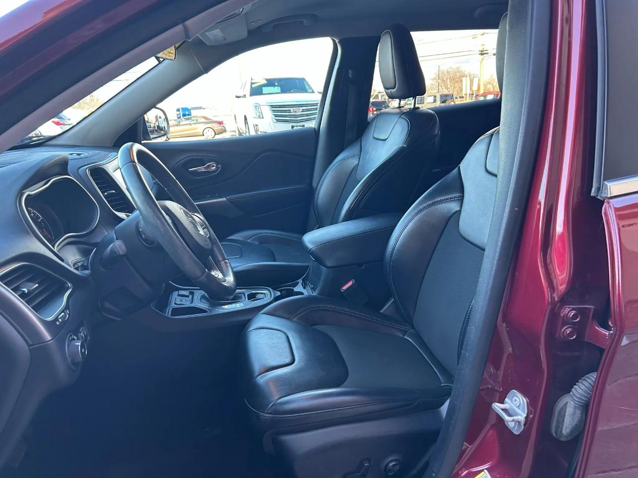 Jeep Cherokee Latitude Plus FWD 2019