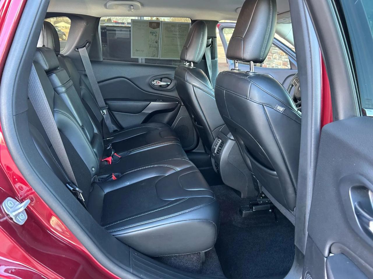 Jeep Cherokee Latitude Plus FWD 2019