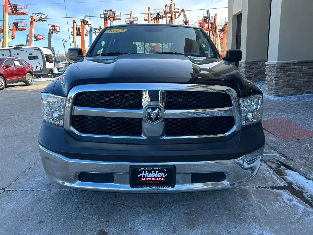 RAM 1500 SLT Crew Cab SWB 4WD 2017