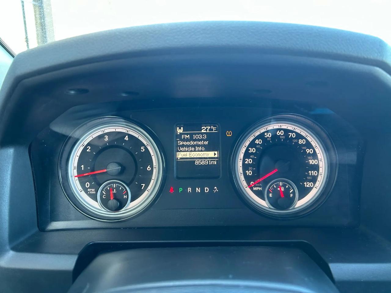 RAM 1500 SLT Crew Cab SWB 4WD 2017