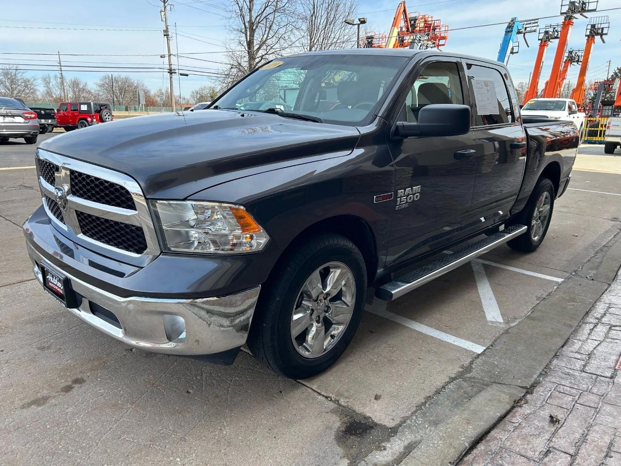 RAM 1500 Classic Tradesman Crew Cab SWB 4WD 2019