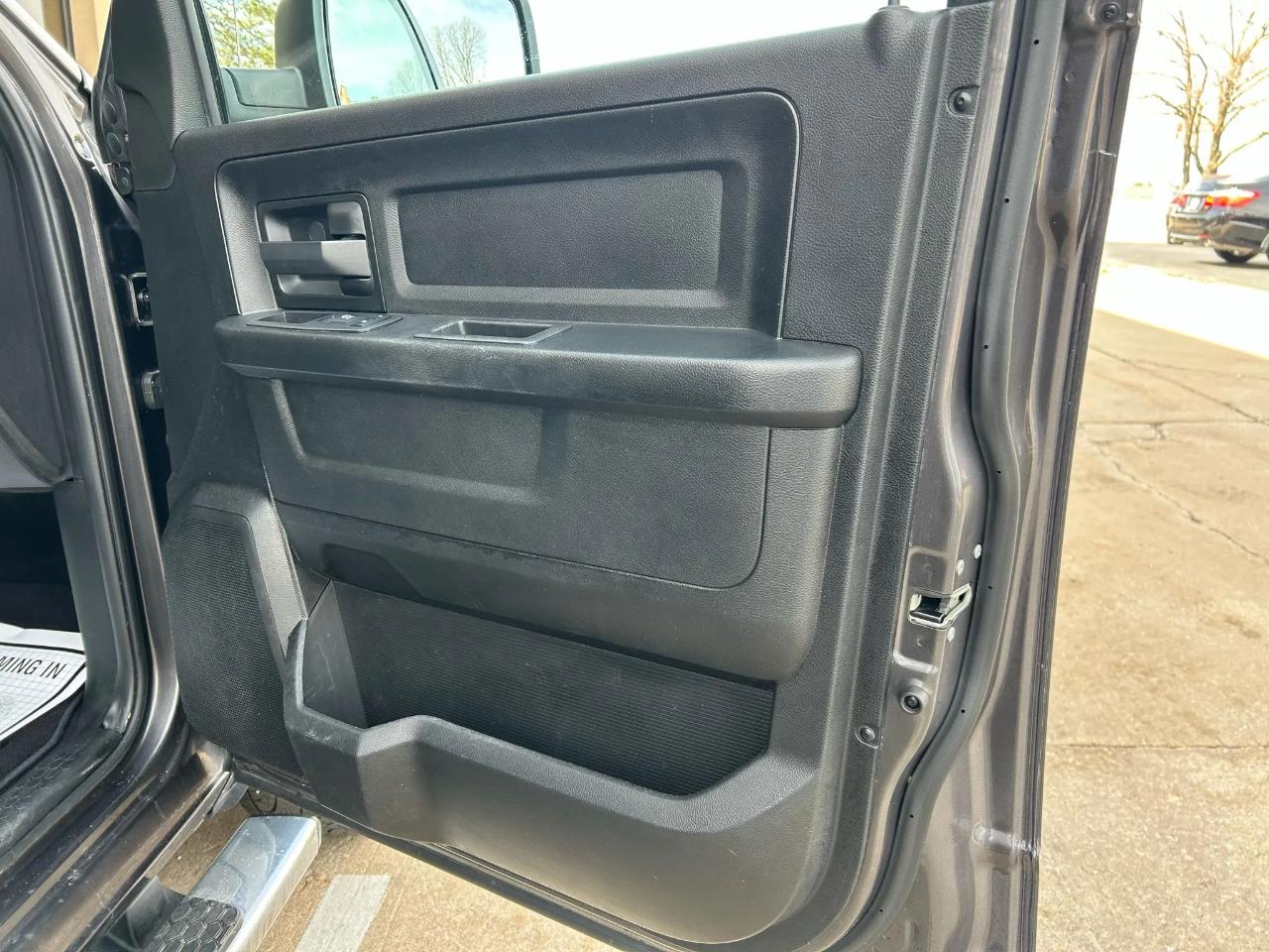 RAM 1500 Classic Tradesman Crew Cab SWB 4WD 2019