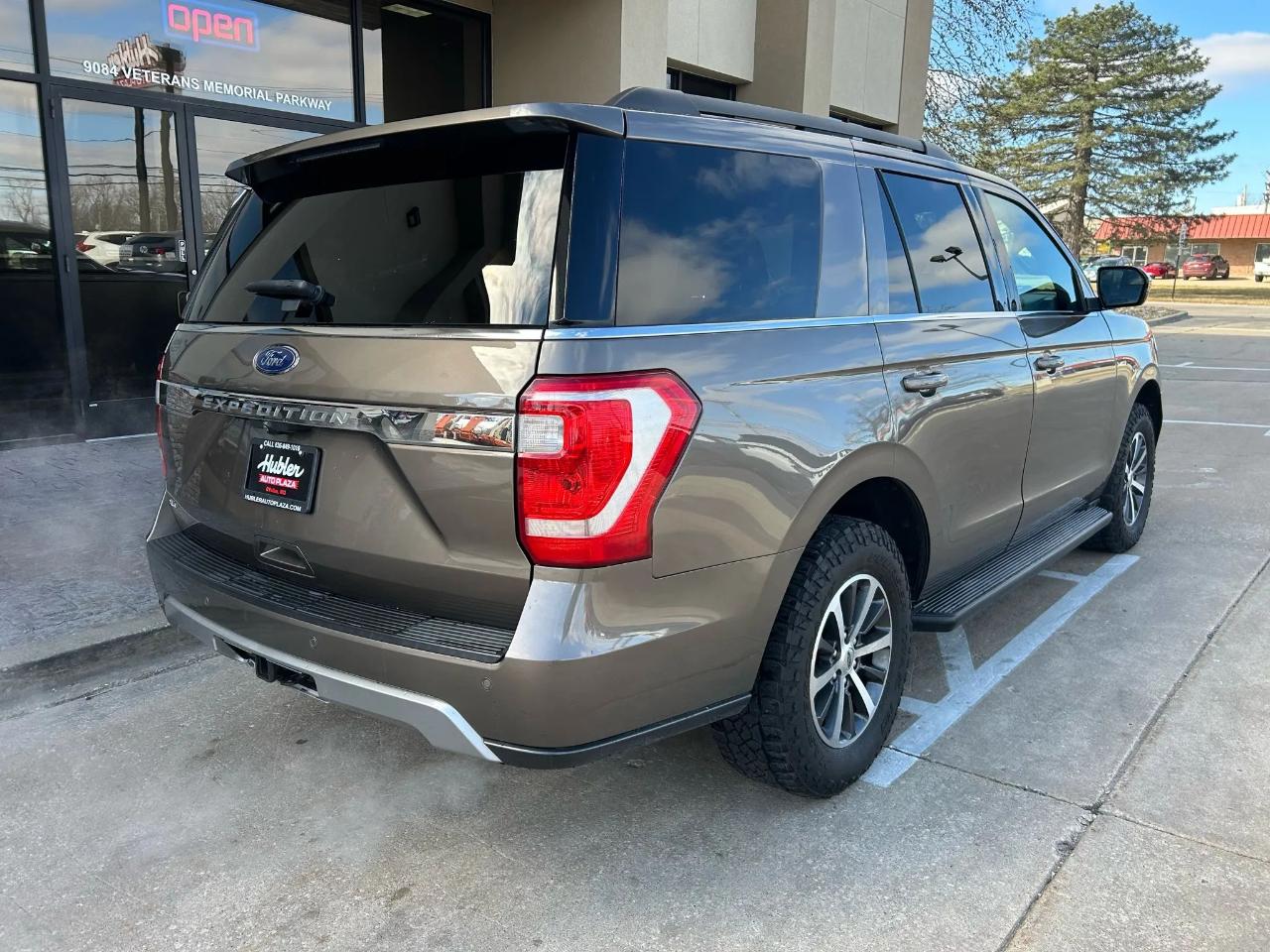 Ford Expedition XLT 4WD 2019