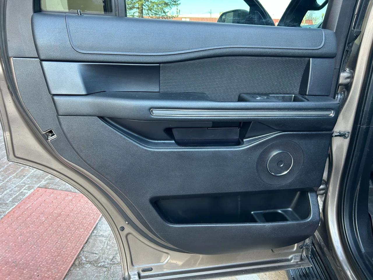 Ford Expedition XLT 4WD 2019