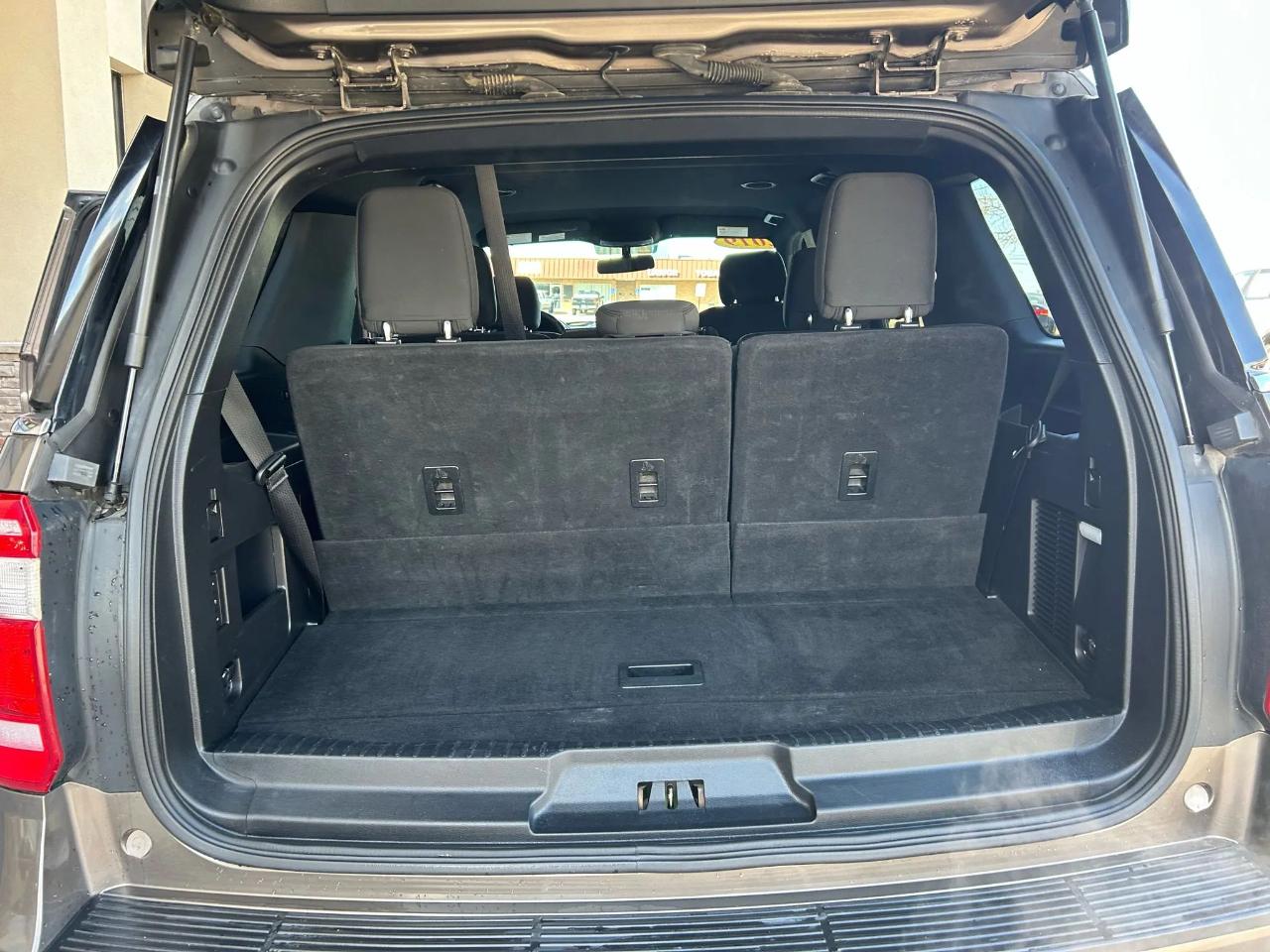 Ford Expedition XLT 4WD 2019