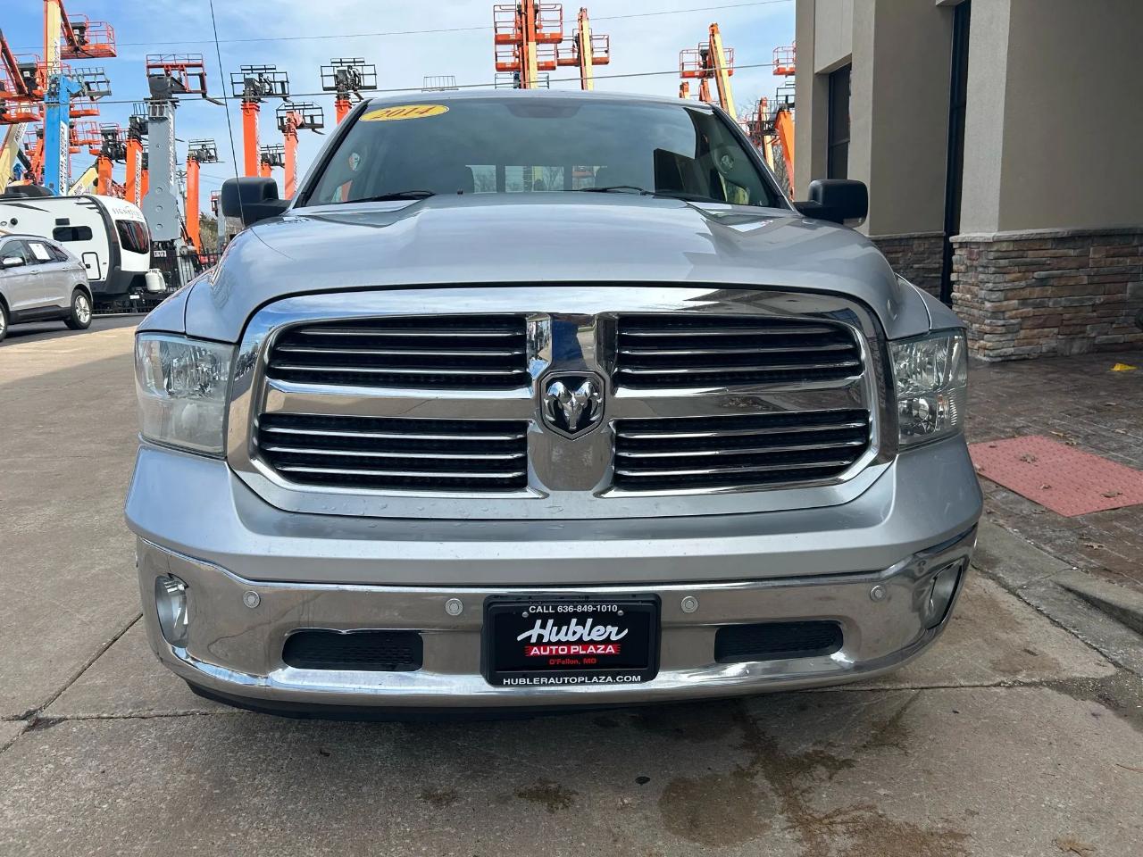 RAM 1500 SLT Crew Cab SWB 2WD 2014