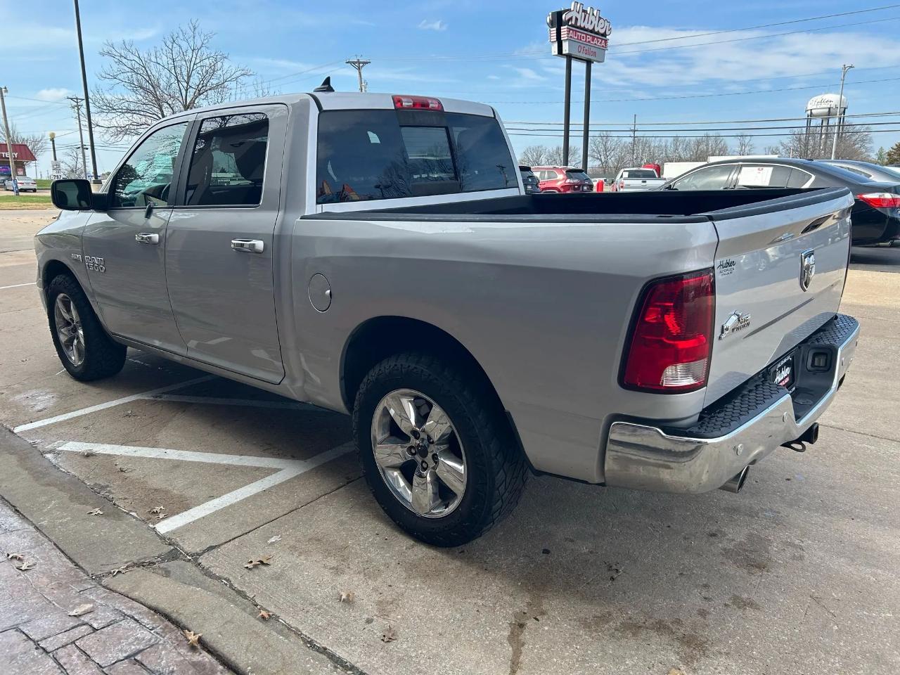 RAM 1500 SLT Crew Cab SWB 2WD 2014