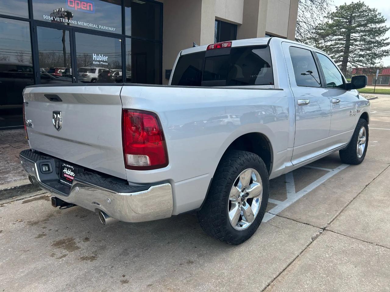 RAM 1500 SLT Crew Cab SWB 2WD 2014