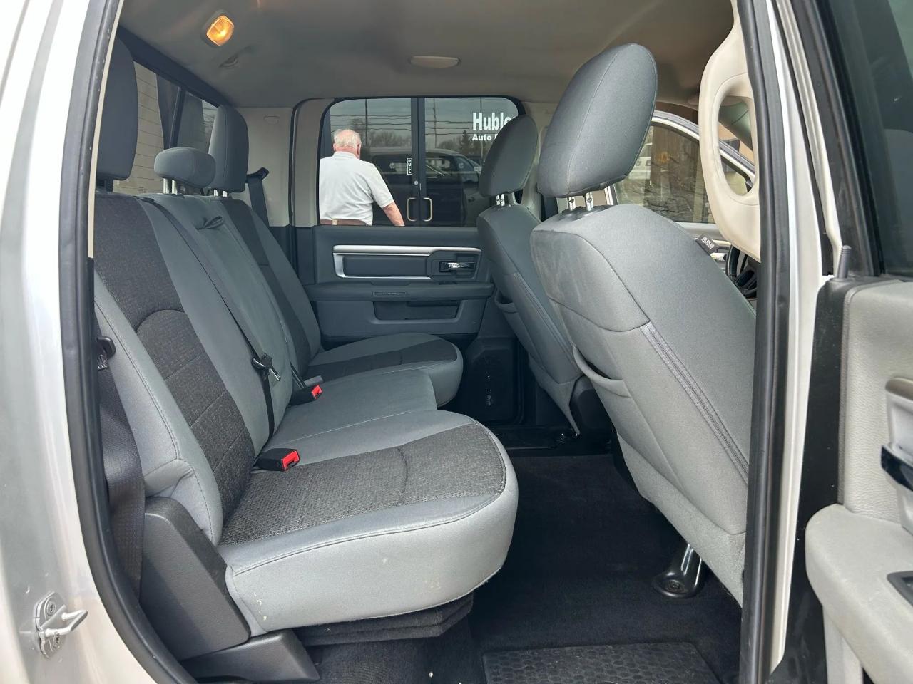 RAM 1500 SLT Crew Cab SWB 2WD 2014