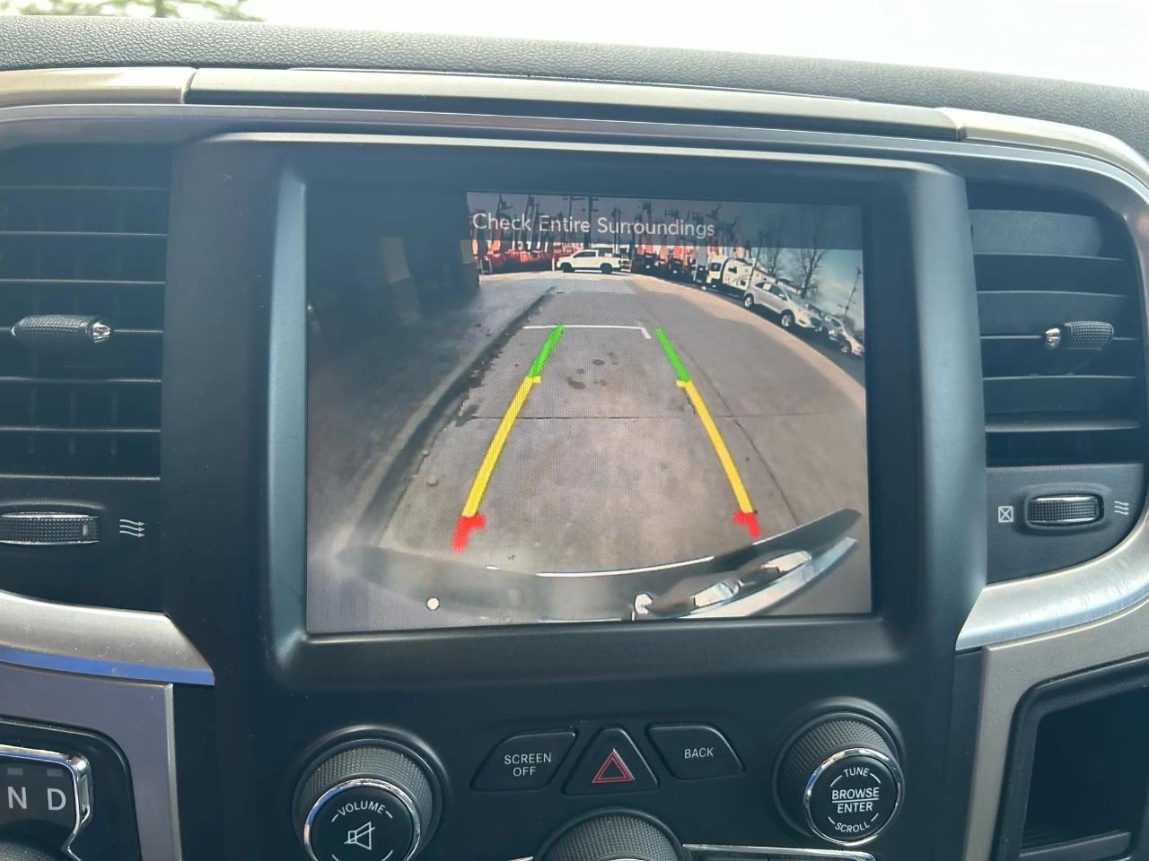 RAM 1500 SLT Crew Cab SWB 2WD 2014