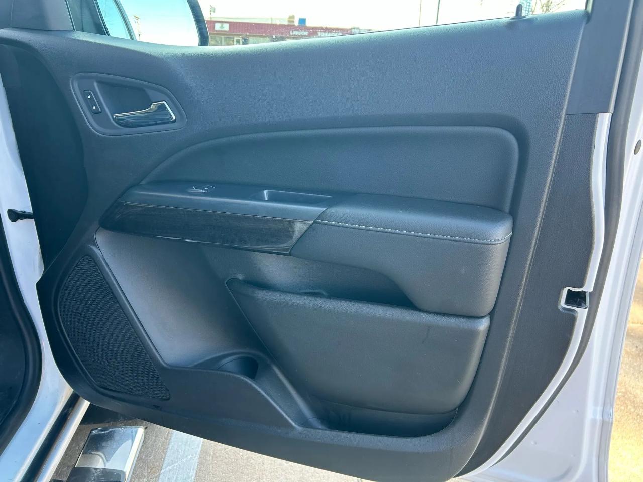 GMC Canyon SLT Crew Cab 4WD Short Box 2016