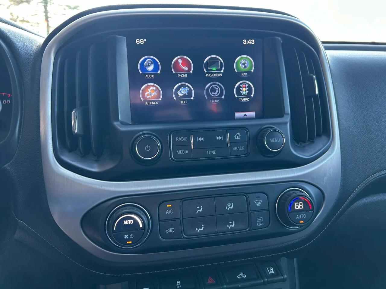 GMC Canyon SLT Crew Cab 4WD Short Box 2016