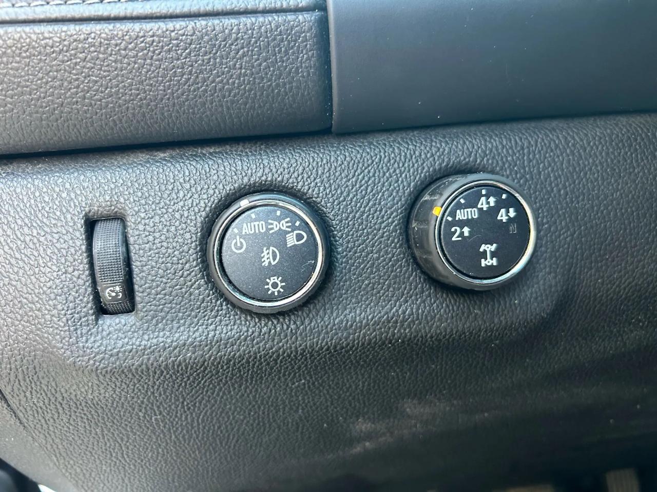 GMC Canyon SLT Crew Cab 4WD Short Box 2016