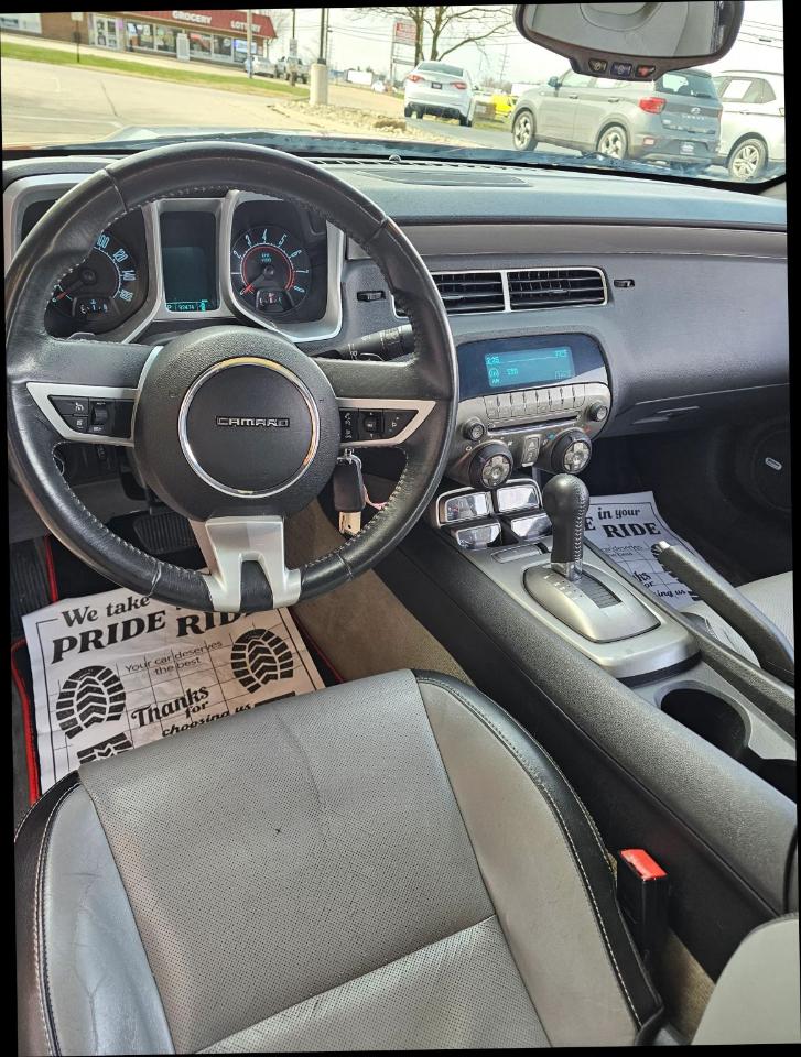 Chevrolet Camaro Convertible 2LT 2011