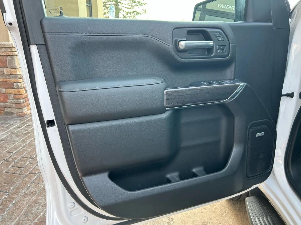 Chevrolet Silverado 1500 LTZ Crew Cab 4WD 2019