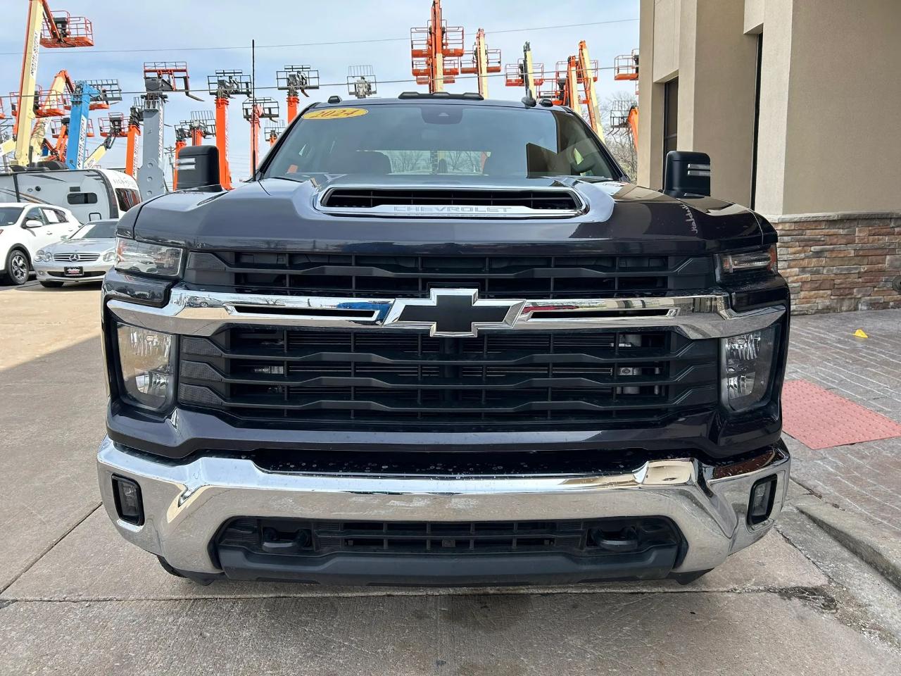 Chevrolet Silverado 2500HD LT Crew Cab Long Box 4WD 2024