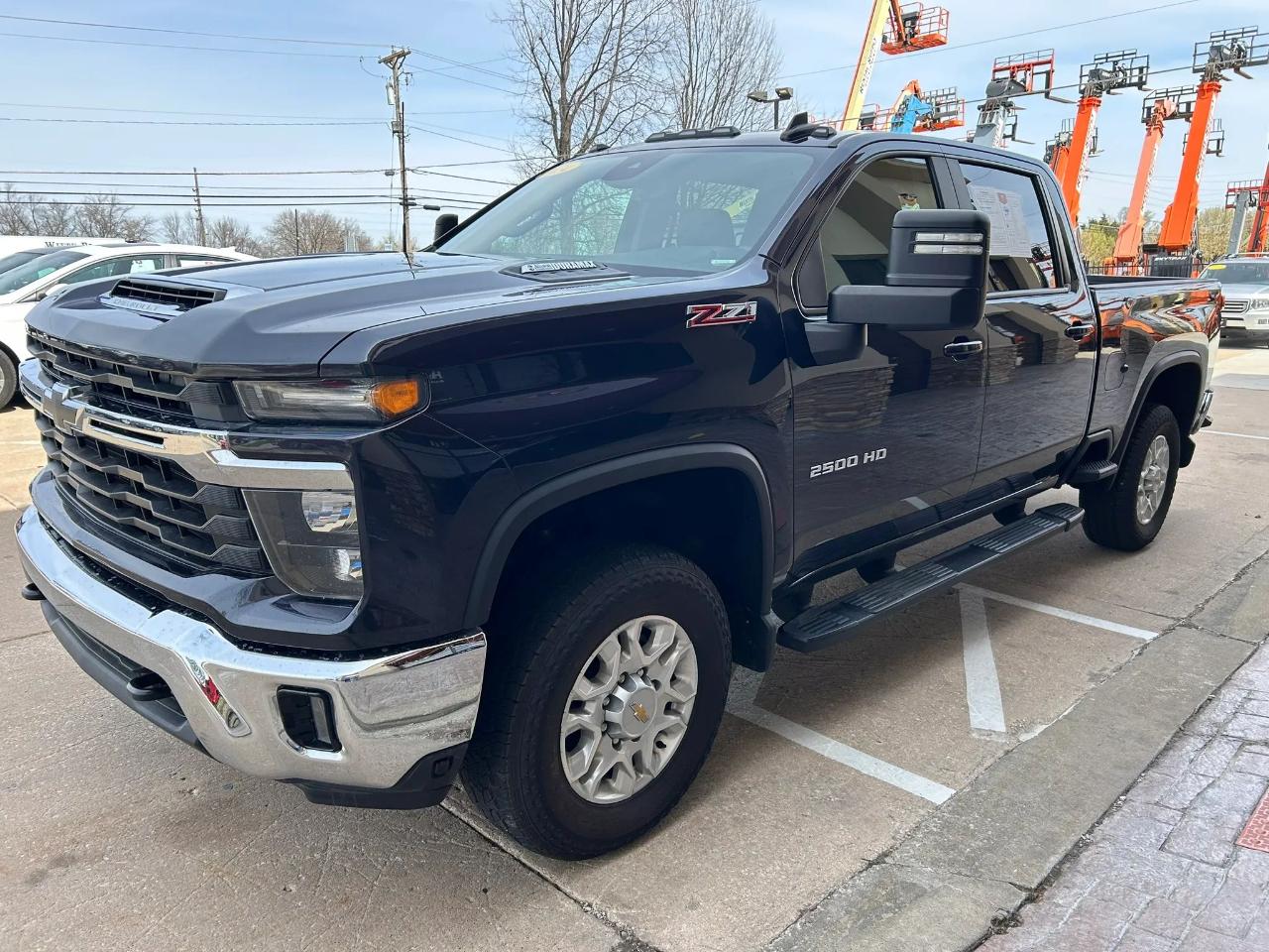 Chevrolet Silverado 2500HD LT Crew Cab Long Box 4WD 2024