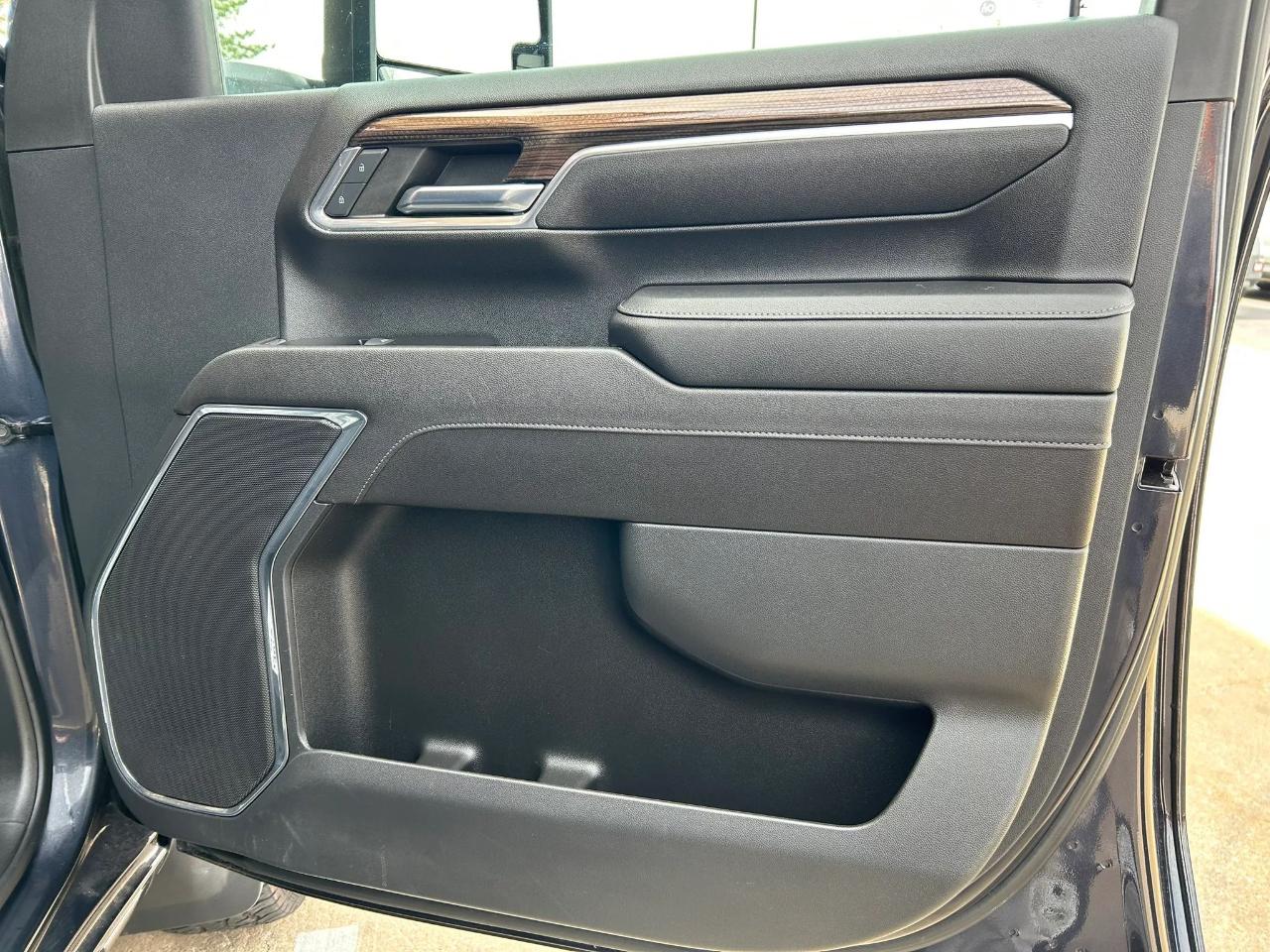 Chevrolet Silverado 2500HD LT Crew Cab Long Box 4WD 2024