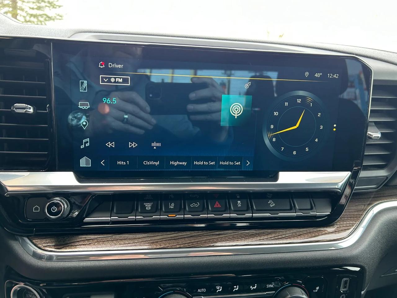 Chevrolet Silverado 2500HD LT Crew Cab Long Box 4WD 2024