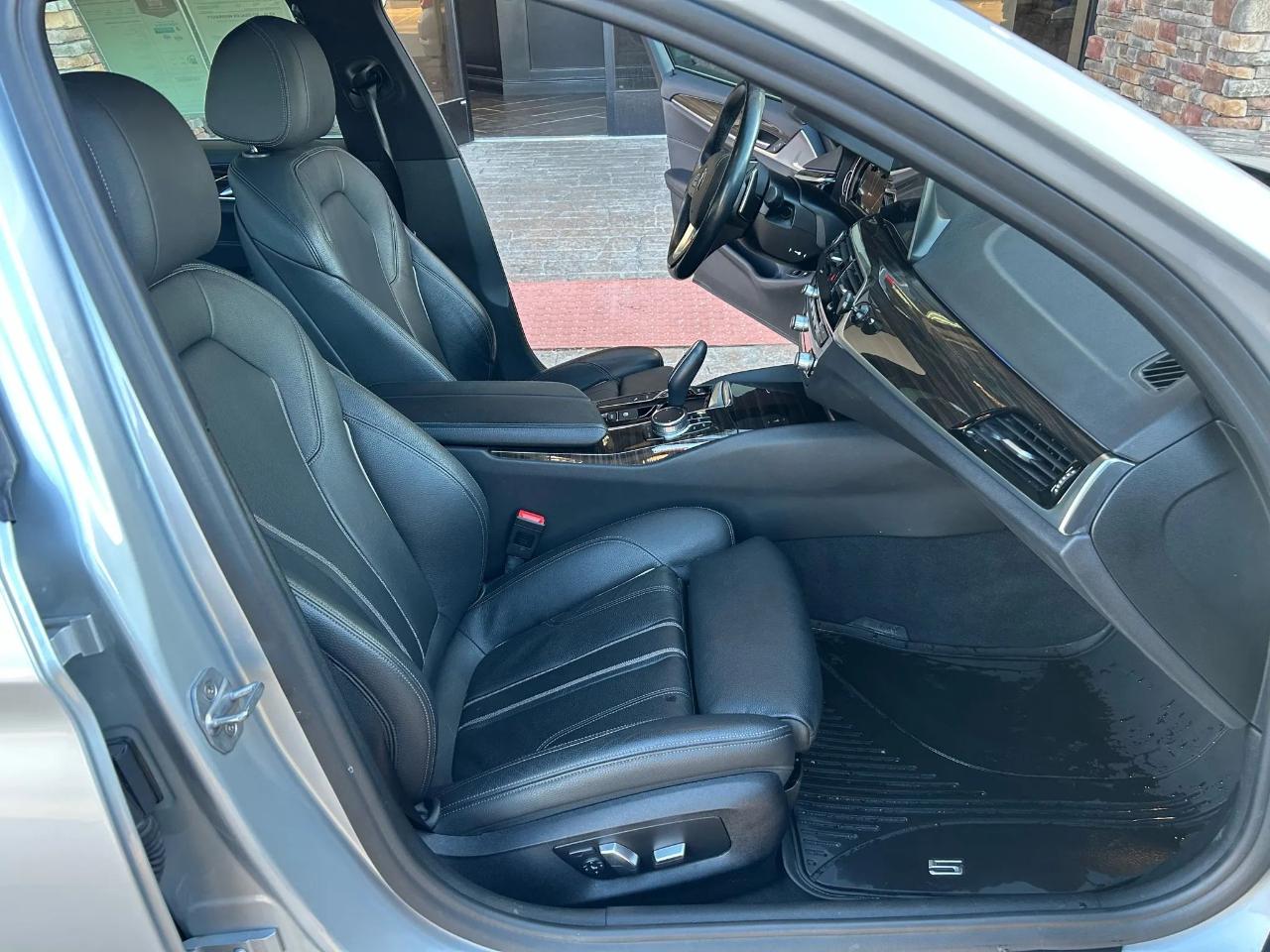 BMW 5-Series 530e xDrive iPerformance 2018