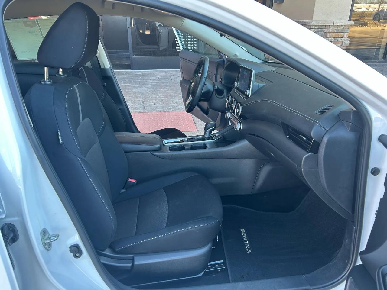 Nissan Sentra SV 2023