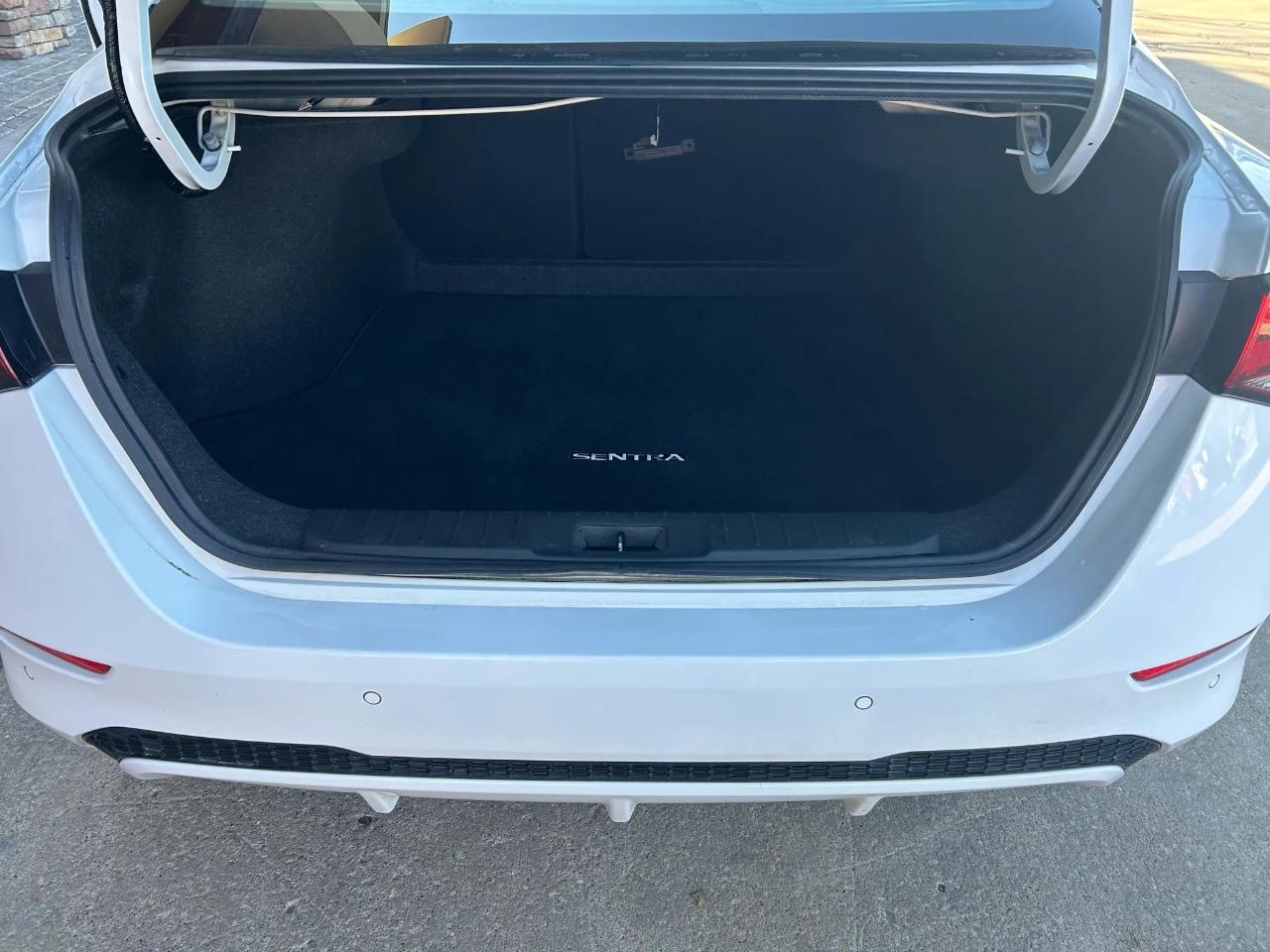 Nissan Sentra SV 2023