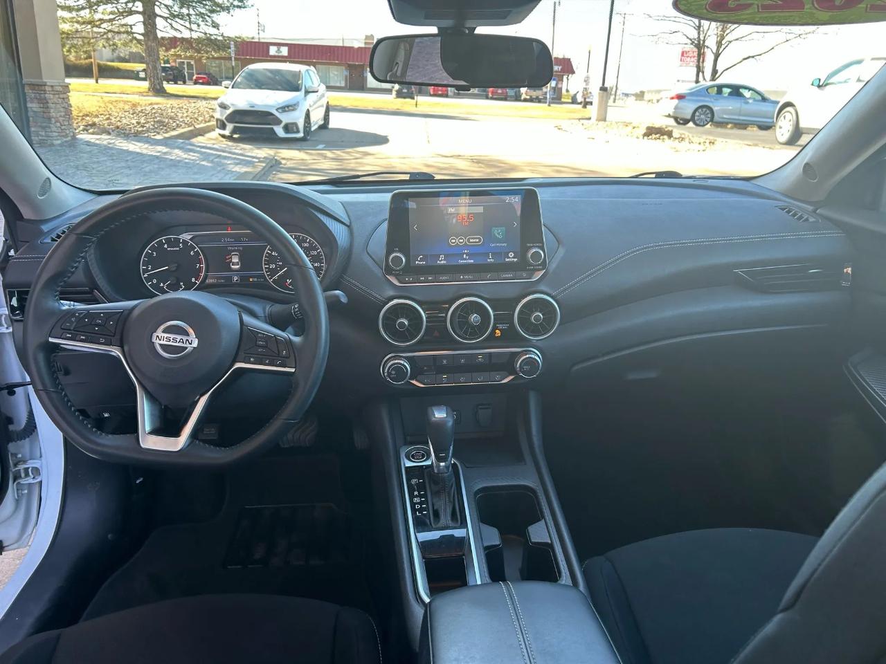 Nissan Sentra SV 2023