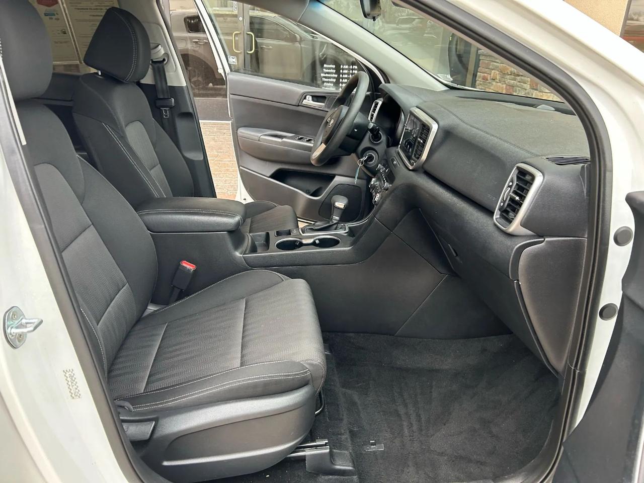 Kia Sportage LX FWD 2020