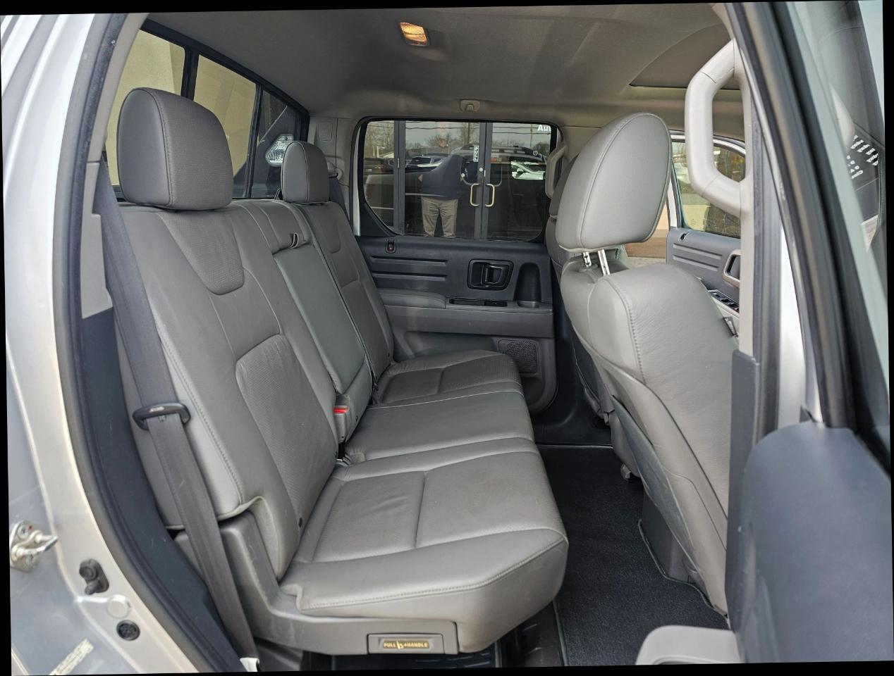 Honda Ridgeline RTL w/ Leather 2013