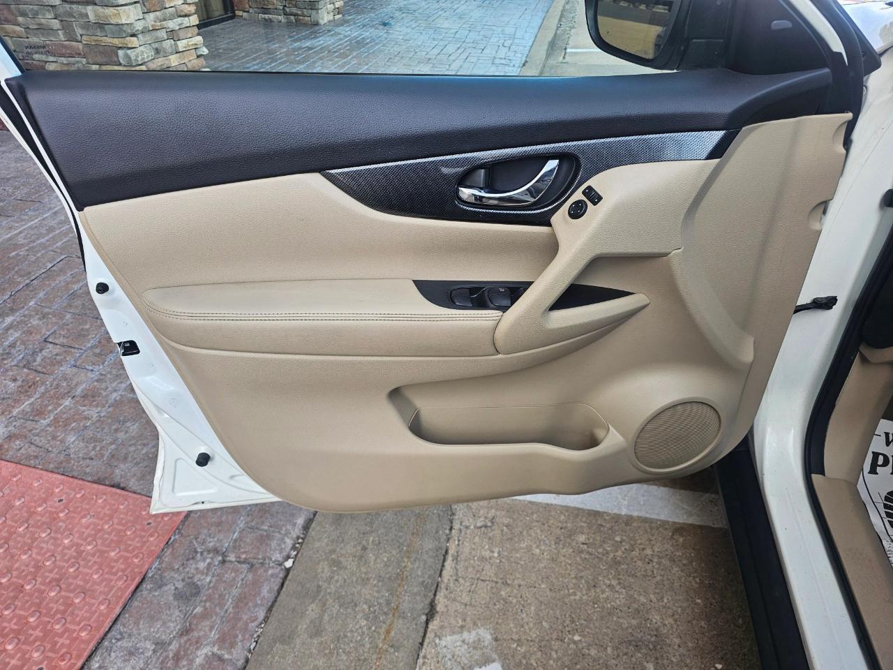 Nissan Rogue S 2WD 2015