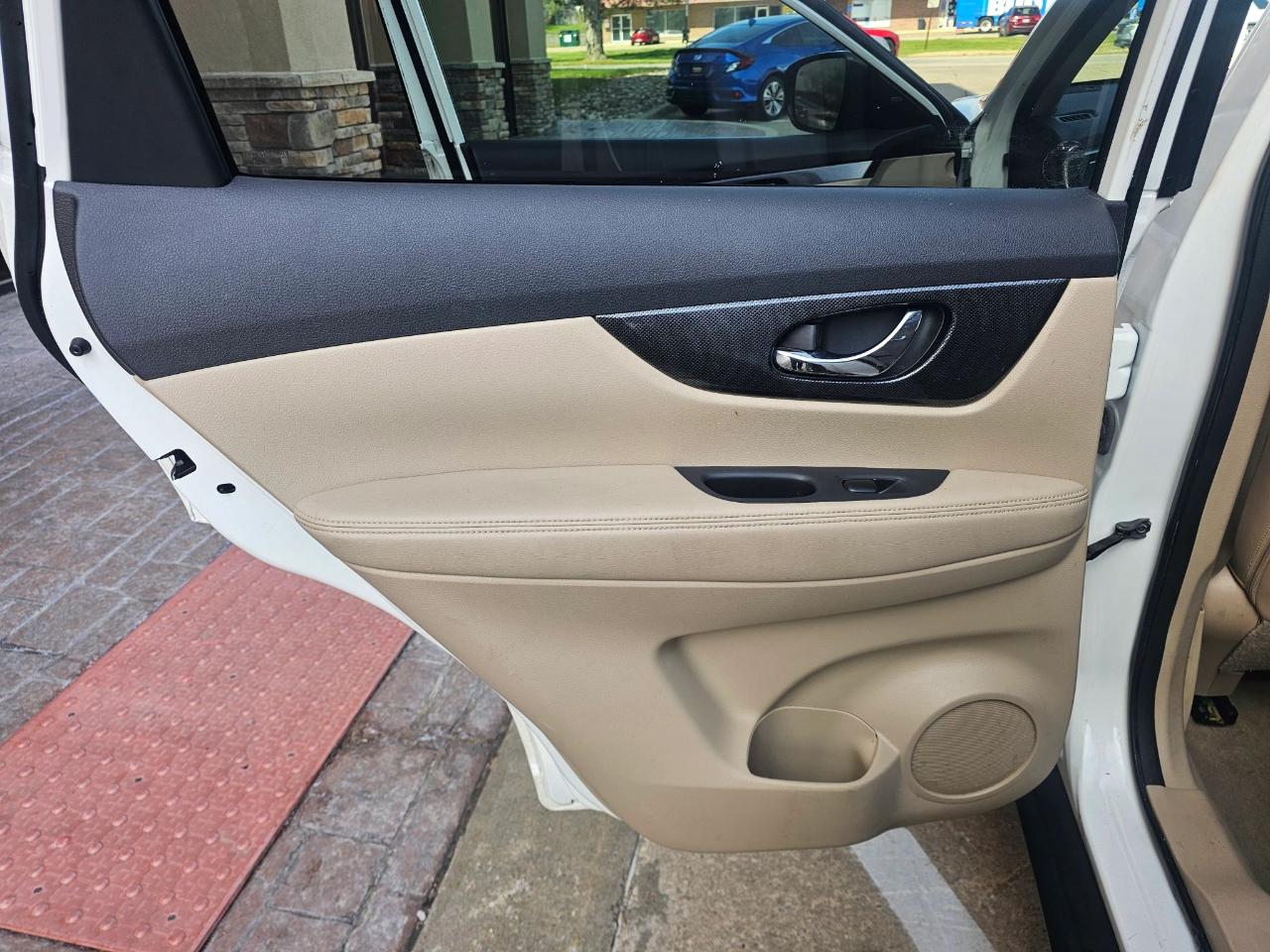 Nissan Rogue S 2WD 2015