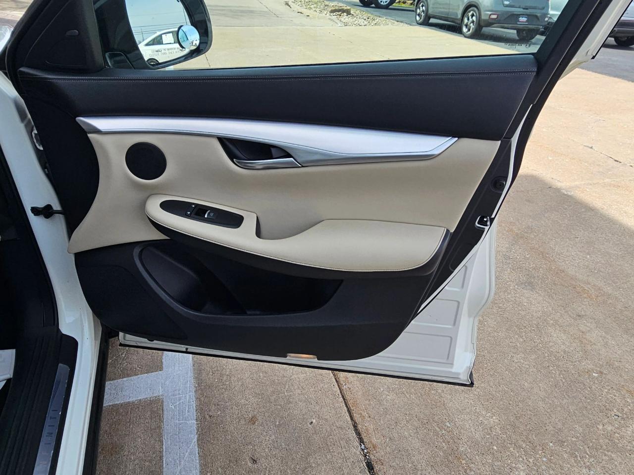 Infiniti QX50 PURE AWD 2020