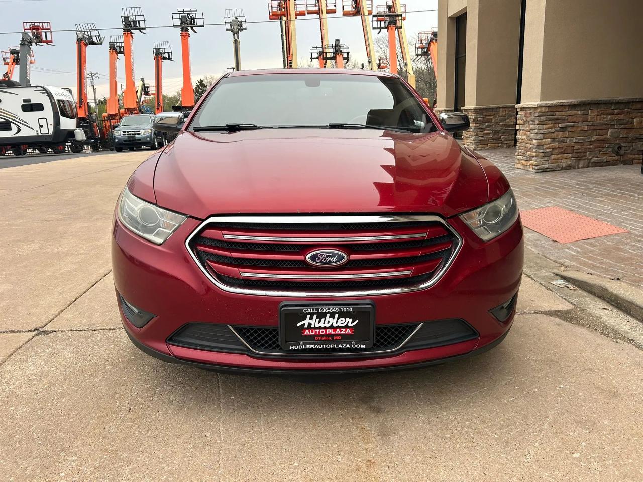 Ford Taurus Limited FWD 2013