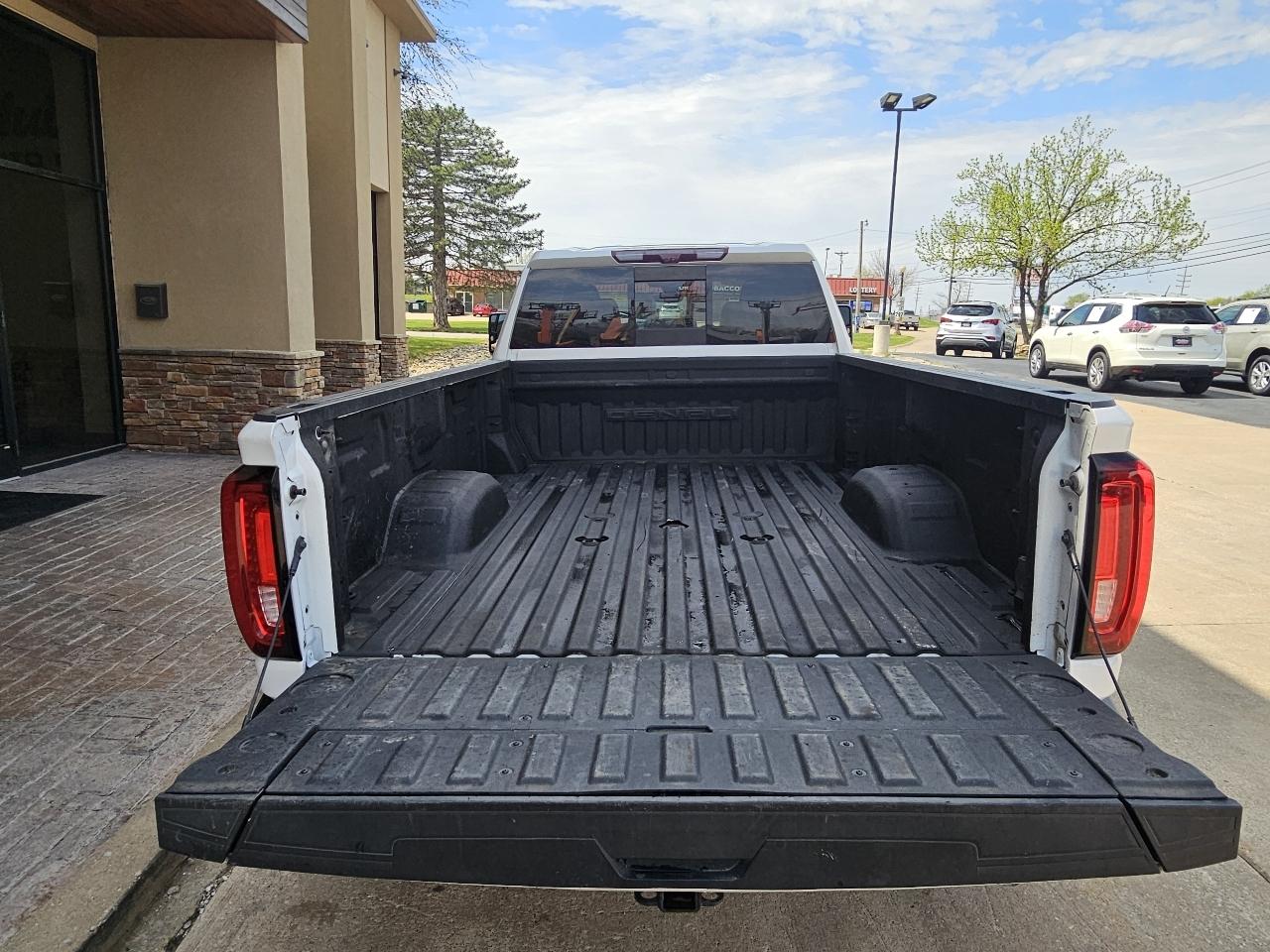 GMC Sierra 3500HD Denali Crew Cab Long Box 4WD 2021