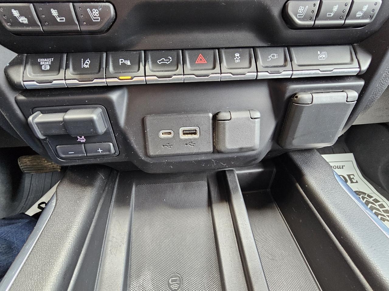 GMC Sierra 3500HD Denali Crew Cab Long Box 4WD 2021