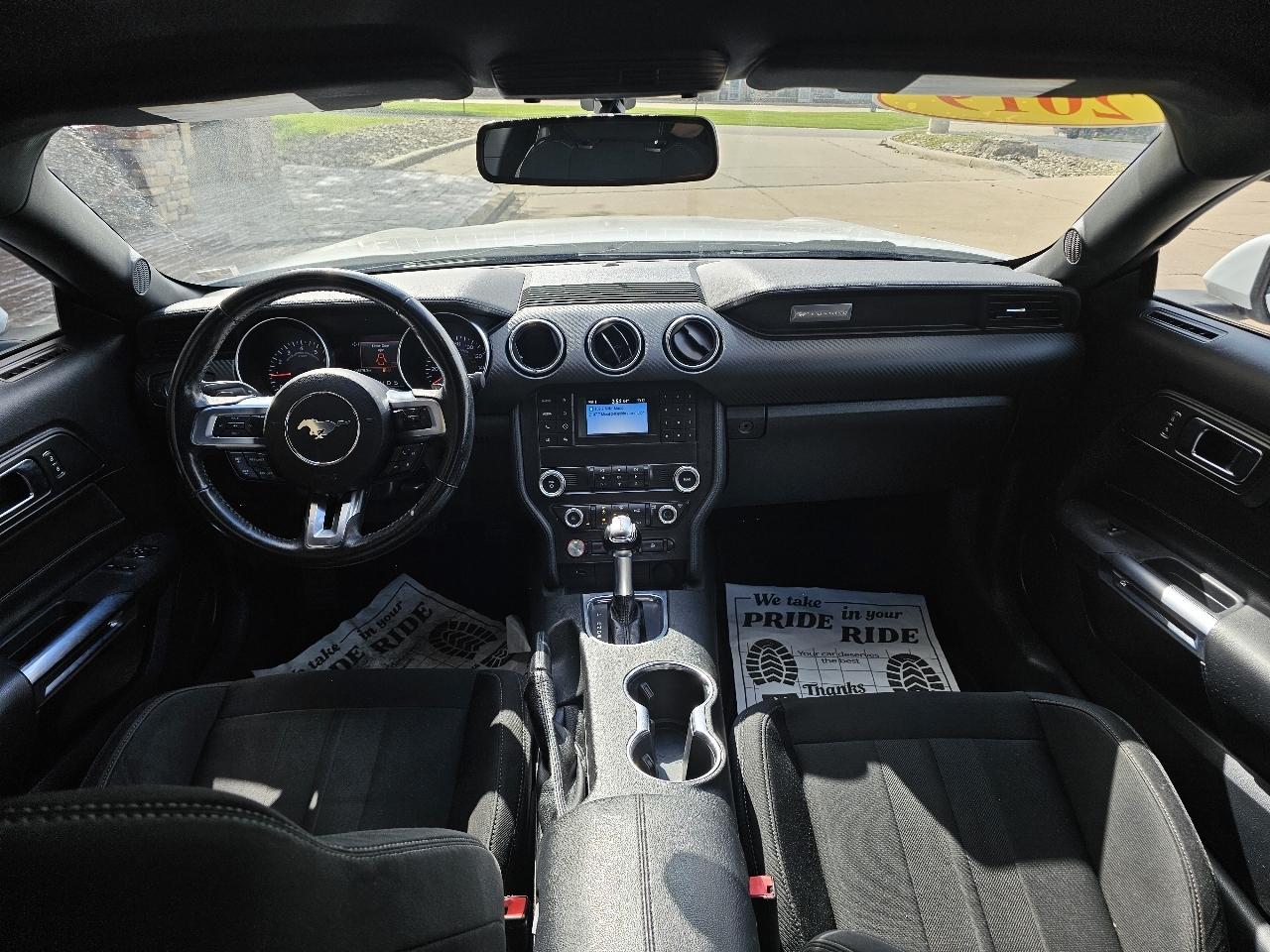 Ford Mustang EcoBoost Coupe 2019