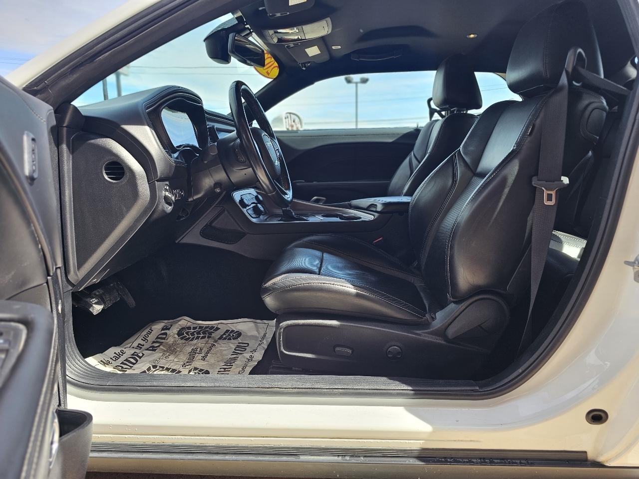 Dodge Challenger SXT 2022