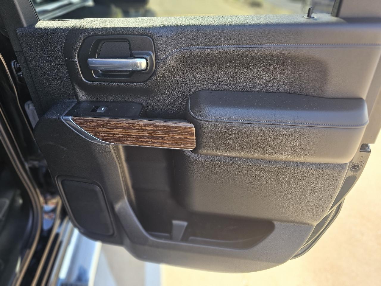 Chevrolet Silverado 2500HD High Country Crew Cab Long Box 4WD 2020