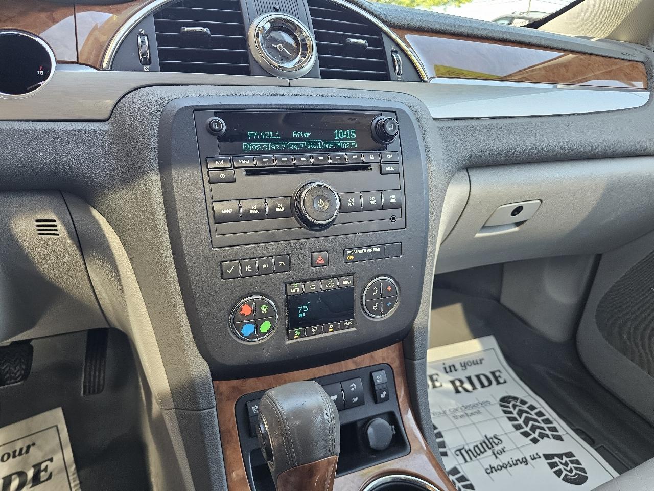 Buick Enclave CXL-2 FWD 2011