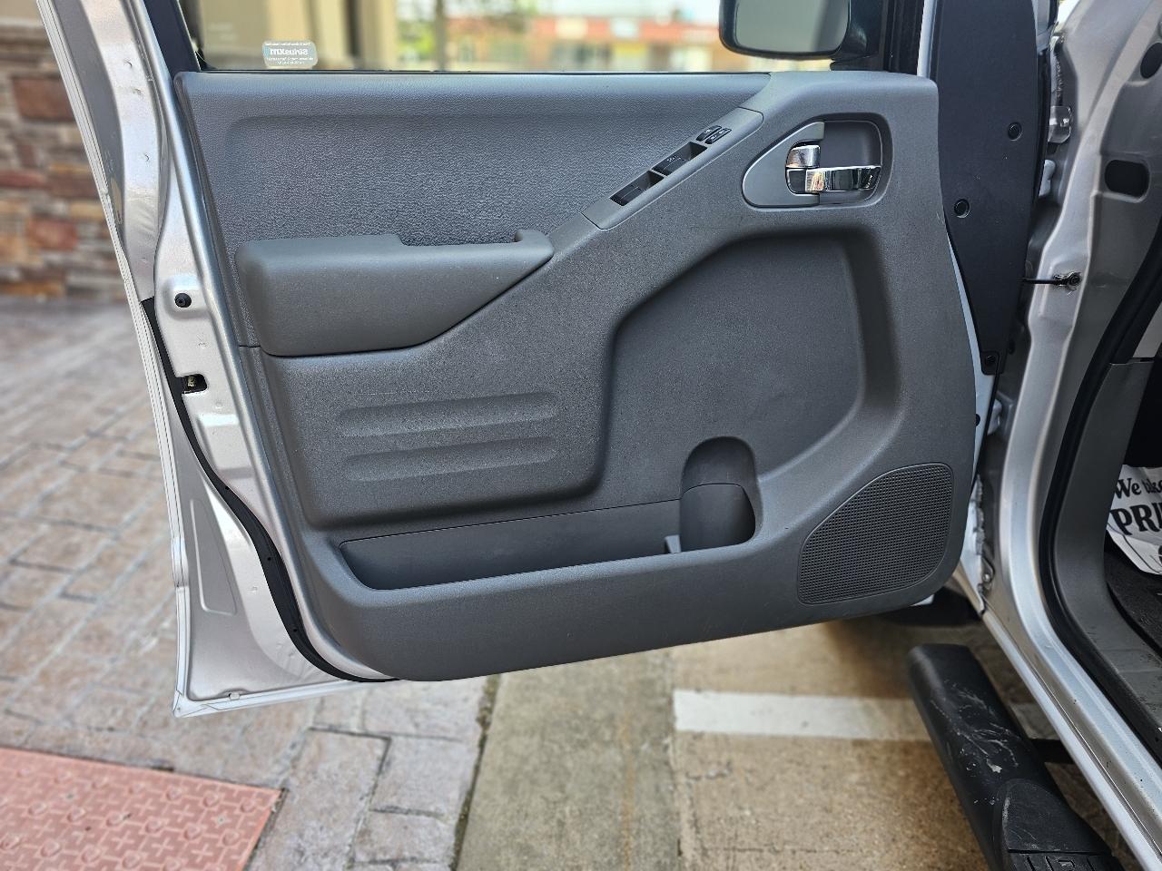 Nissan Frontier S Crew Cab 5AT 2WD 2018